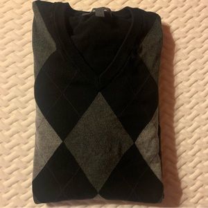 Old Navy Men's Argyle V-Neck Long Sleeve Sweater